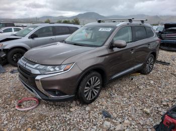  Salvage Mitsubishi Outlander