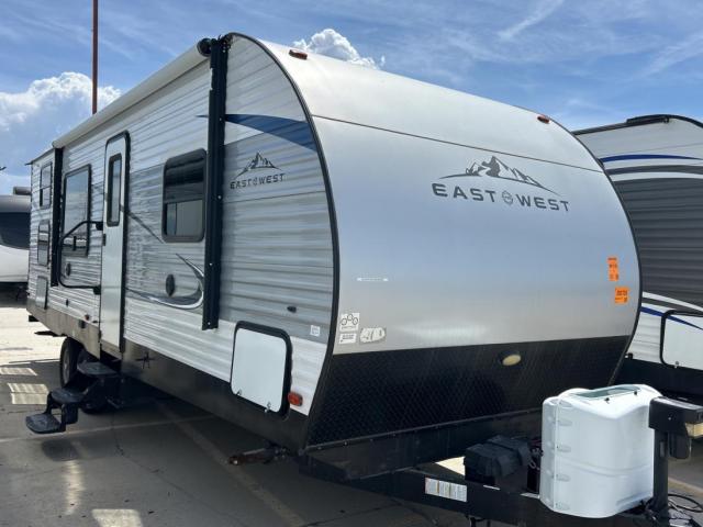  Salvage Wildwood 28enlosed