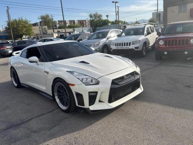  Salvage Nissan Gtr