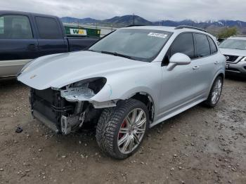  Salvage Porsche Cayenne