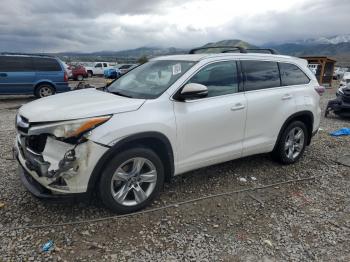  Salvage Toyota Highlander
