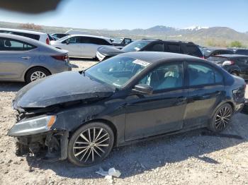  Salvage Volkswagen Jetta