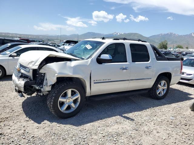  Salvage Chevrolet Avalanche