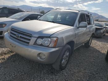  Salvage Toyota Highlander