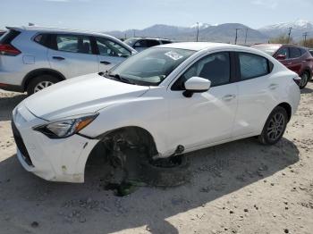  Salvage Toyota Yaris