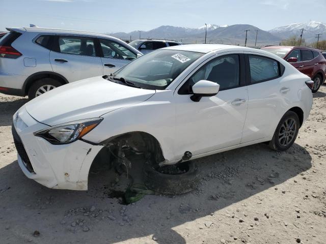  Salvage Toyota Yaris