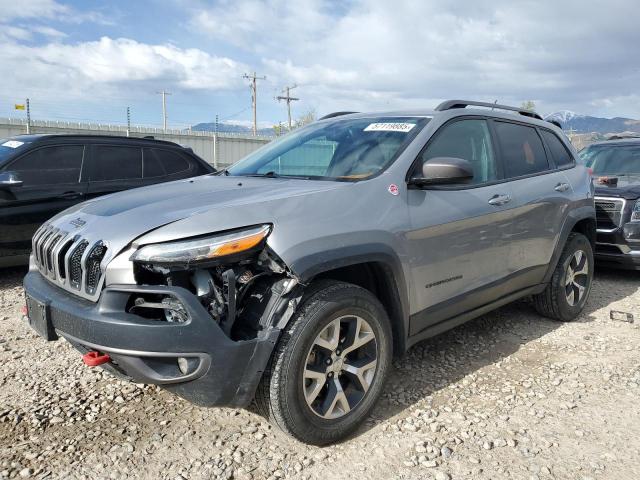  Salvage Jeep Cherokee