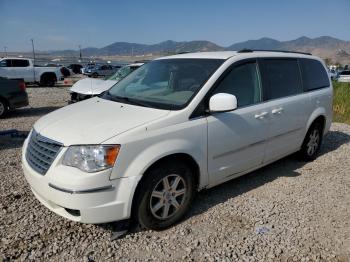  Salvage Chrysler Minivan