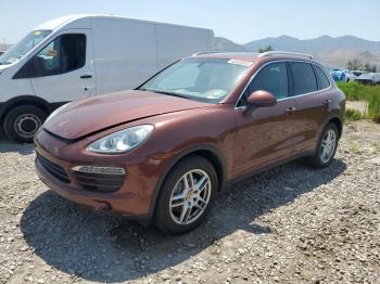  Salvage Porsche Cayenne
