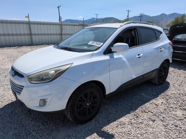 Salvage Hyundai TUCSON