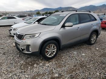  Salvage Kia Sorento