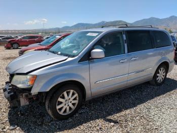  Salvage Chrysler Minivan
