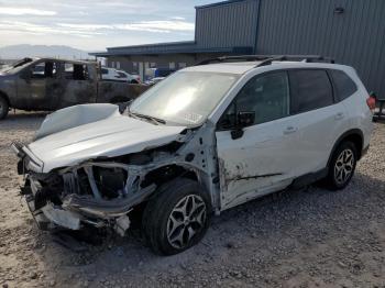  Salvage Subaru Forester