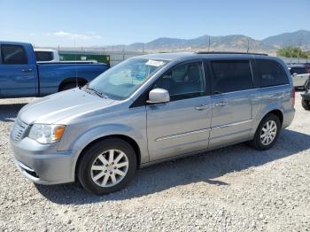  Salvage Chrysler Minivan