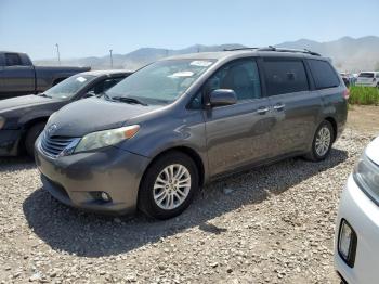  Salvage Toyota Sienna