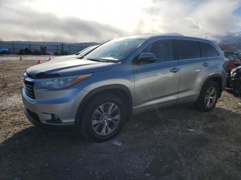  Salvage Toyota Highlander