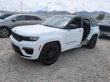  Salvage Jeep Grand Cherokee