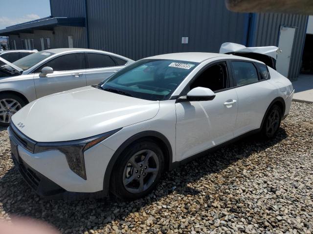  Salvage Kia K4 Lx