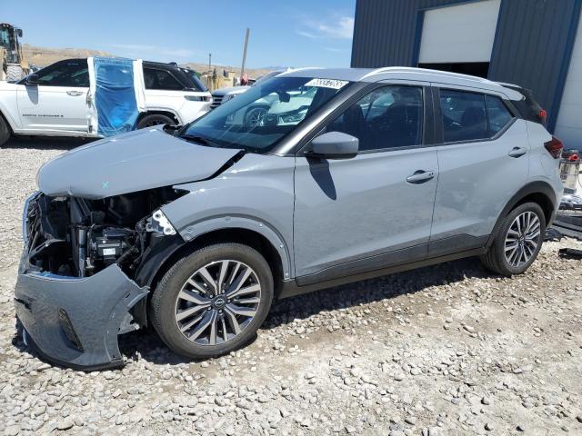  Salvage Nissan Kicks