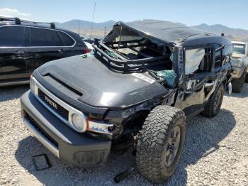  Salvage Toyota FJ Cruiser