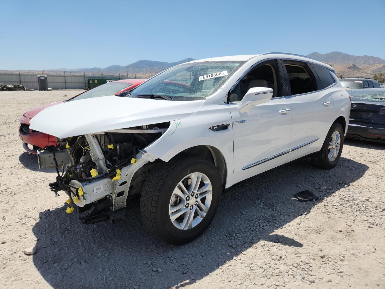 Buick Enclave Essence Image 1