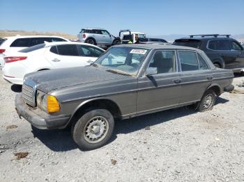  Salvage Mercedes-Benz 300-Class