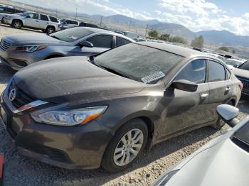  Salvage Nissan Altima