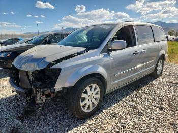  Salvage Chrysler Minivan