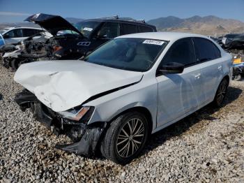  Salvage Volkswagen Jetta