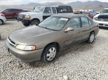  Salvage Nissan Altima
