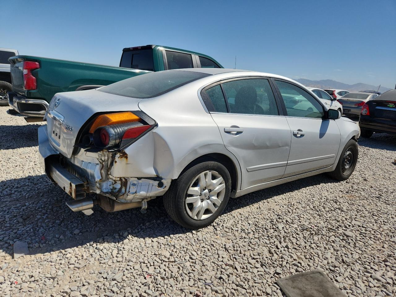 Nissan Altima Base Image 5