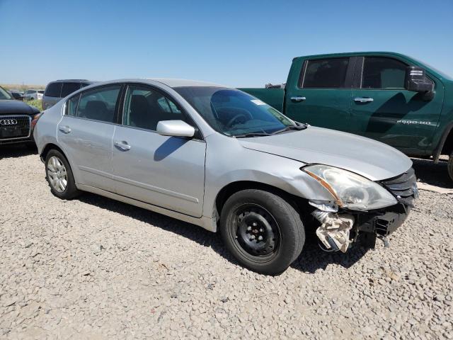 Nissan Altima Base Image 7