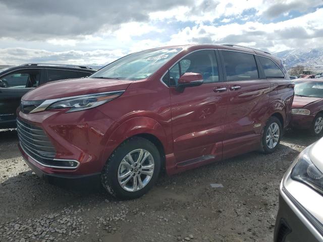  Salvage Toyota Sienna