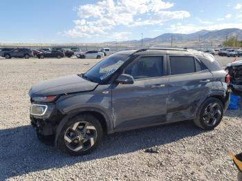  Salvage Hyundai VENUE
