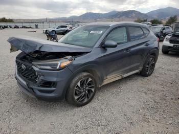  Salvage Hyundai TUCSON