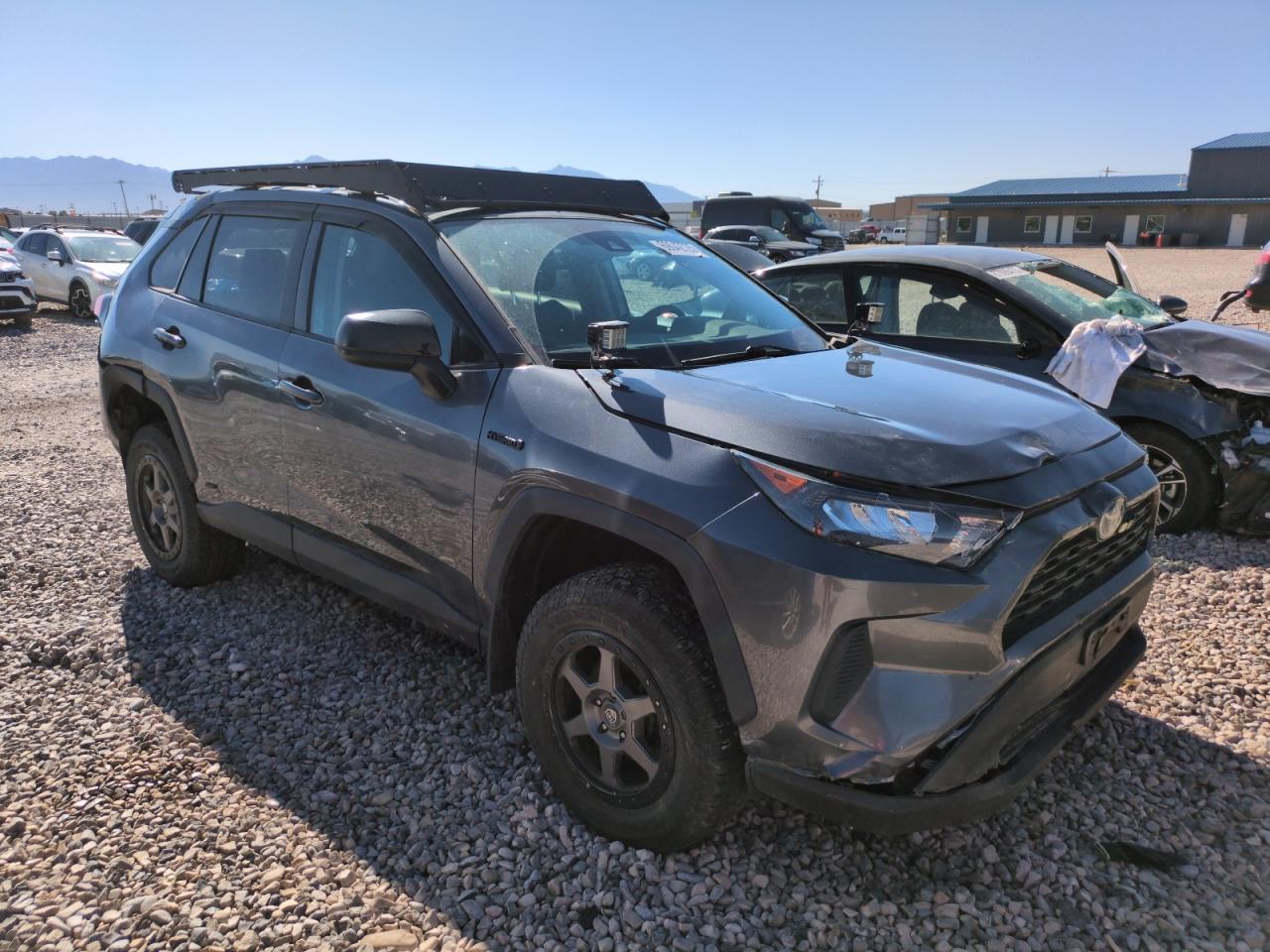 Toyota RAV4 Le Image 3