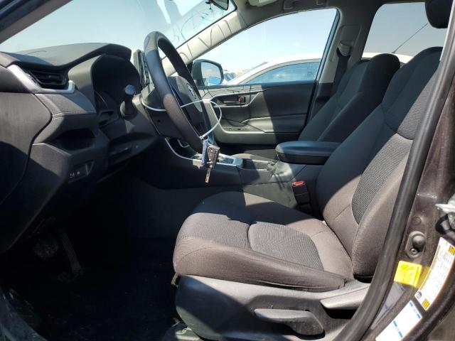 Toyota RAV4 Le Image 9