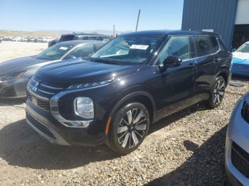  Salvage Mitsubishi Outlander