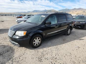  Salvage Chrysler Minivan
