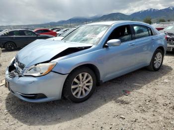  Salvage Chrysler 200
