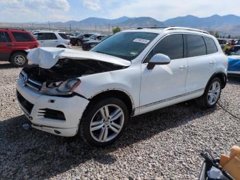  Salvage Volkswagen Touareg