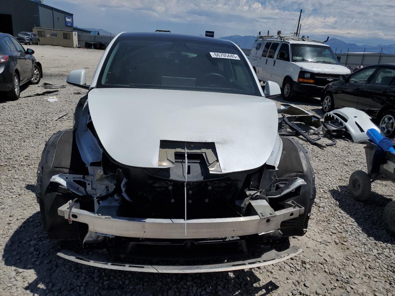 Tesla Model Y Image 8