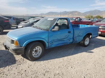  Salvage Chevrolet S-10