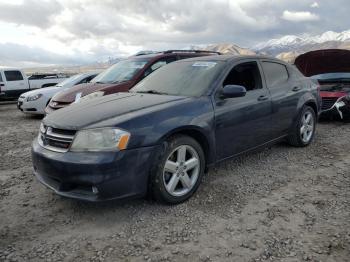  Salvage Dodge Avenger