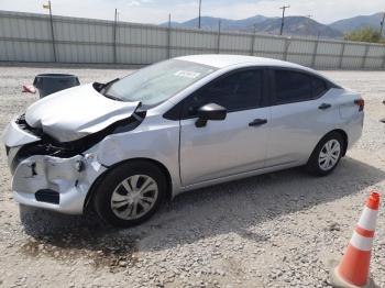  Salvage Nissan Versa