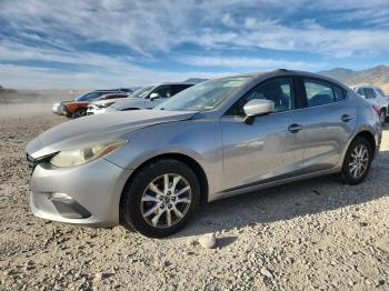  Salvage Mazda 3