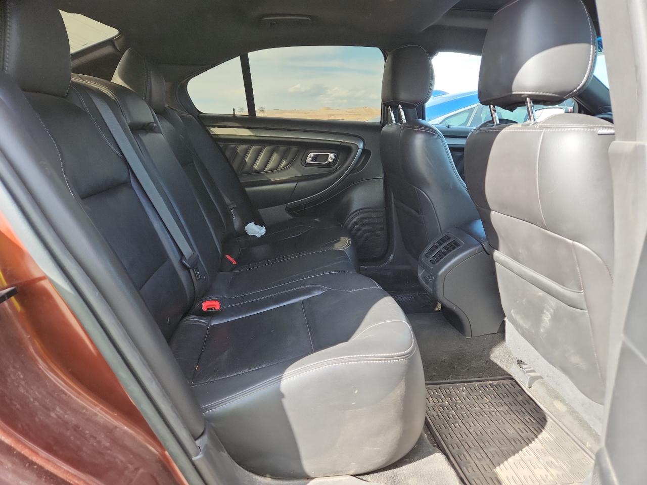 Ford Taurus Sel Image 10