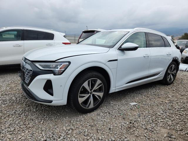  Salvage Audi Q8
