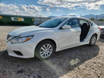  Salvage Nissan Altima