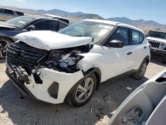  Salvage Nissan Kicks